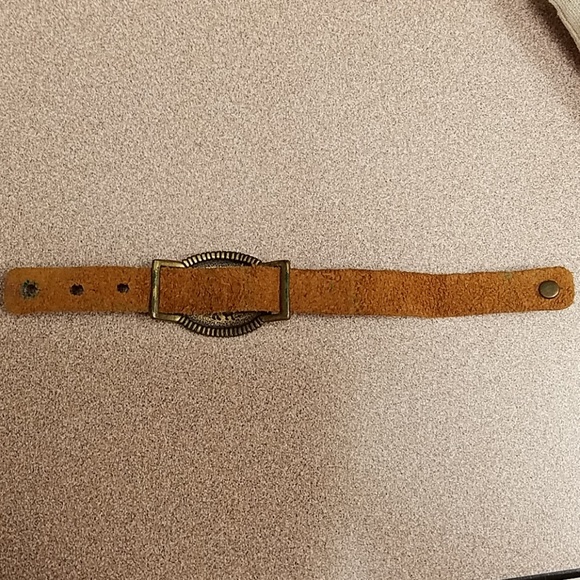 Lenny & Eva Leather Bracelet with Sentiment - Picture 2 of 4